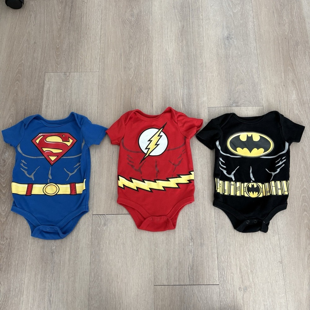 Justice League DC Comics Baby Bodysuits 12 Months 3 Pack Batman Superman Flash